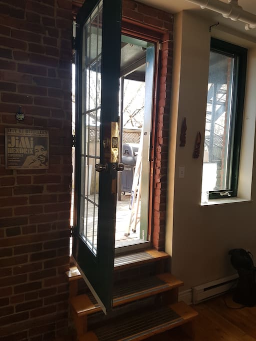 Access to a private sunny terrace