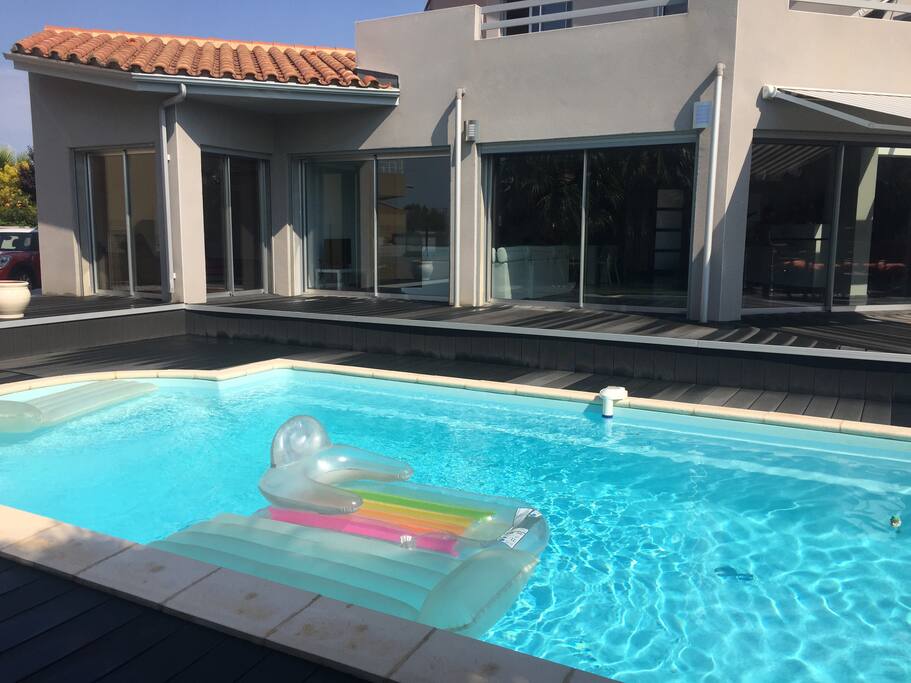 côté piscine
