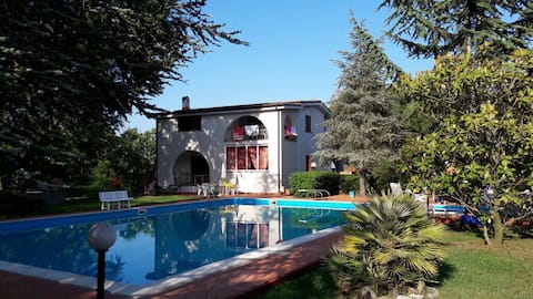 Relaxing South Italian Villa Rita & Anna