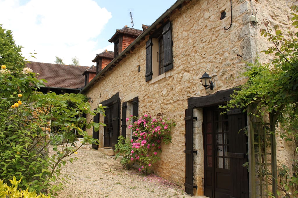 La Grange, view from the Courtyard