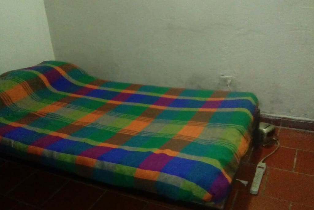 Cama personal pequeña