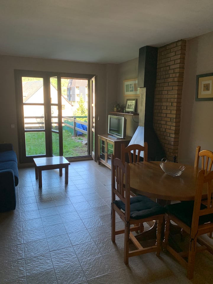 Apartamento A Pie De Pistas De Espot Zz House - Espot