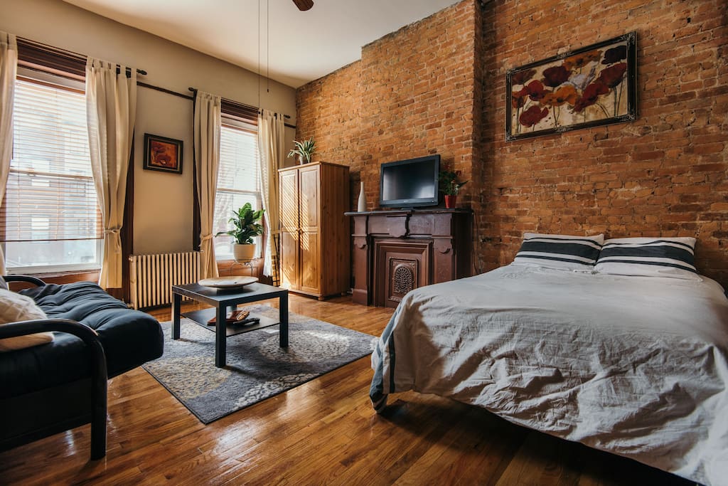 Brownstone Studio Apartments for Rent in Brooklyn, New York, United