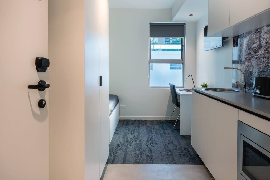 Entry to bedroom