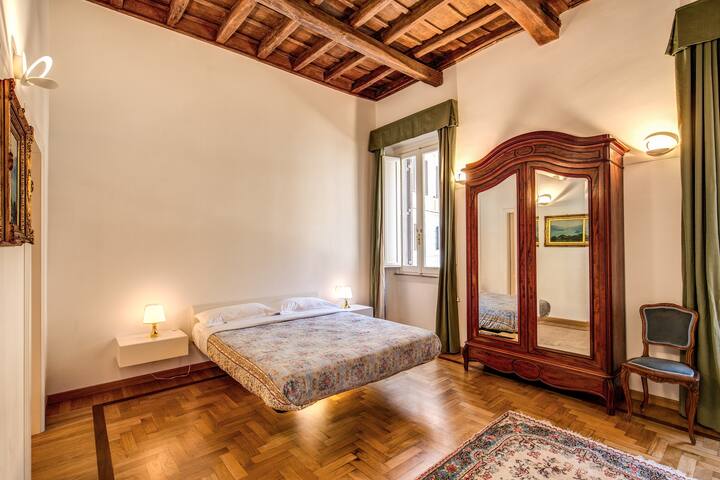 Three double bedrooms in the Trevi Fountain gallery image 5