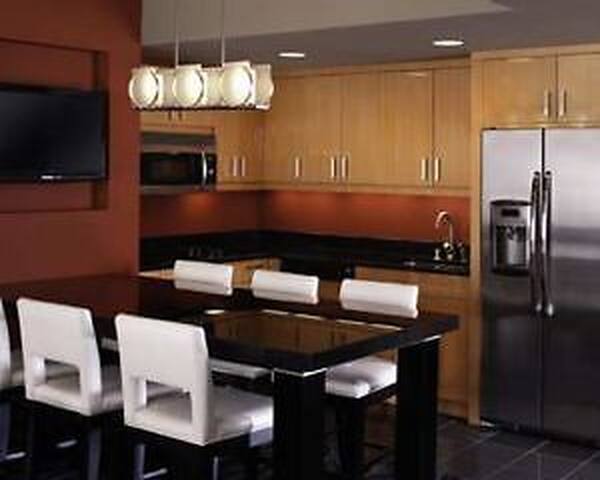 7 nights Elara 2BR suite with full kitchen gallery image 2
