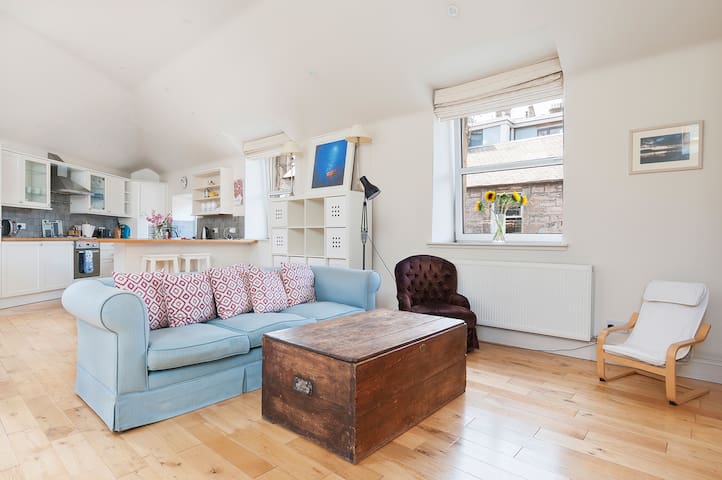Airbnb Edinburgh Vacation Rentals Places To Stay