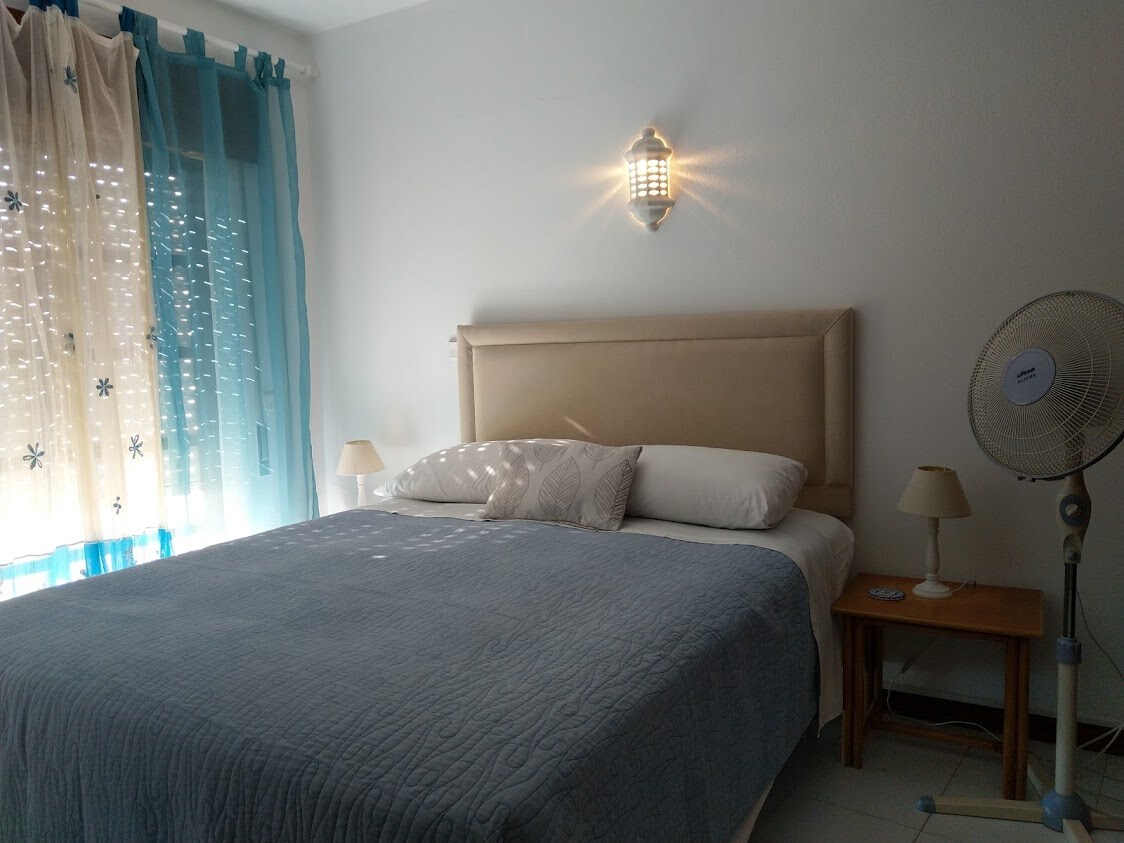 Dormitorio 1 con cama matrimonial
¡Cama nueva!