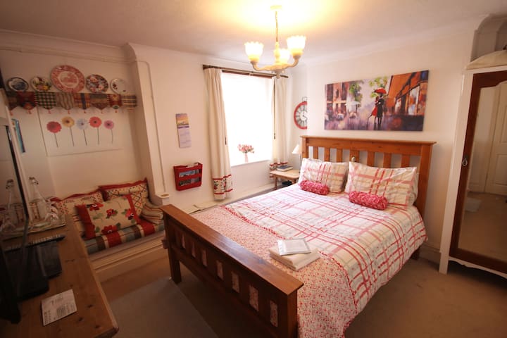 Homely 1 bedroom private studio/flat
