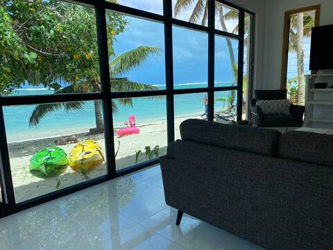 TAKU PEPE beachfront 3 bedroom house