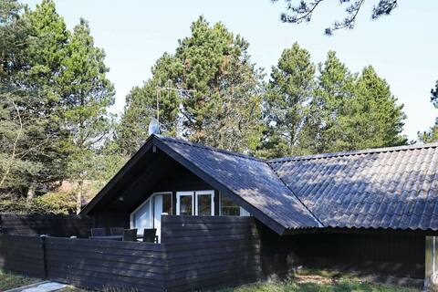 4 person holiday home in oksbøl