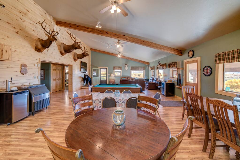 Main Eating Area