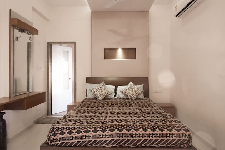 Akash bhavan  luxurious 2 bdrm apartment in Panjim