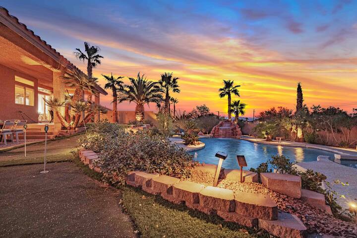 Tranquil oasis w/ Pool (heat xtra) Spa/ mini putt. gallery image 4