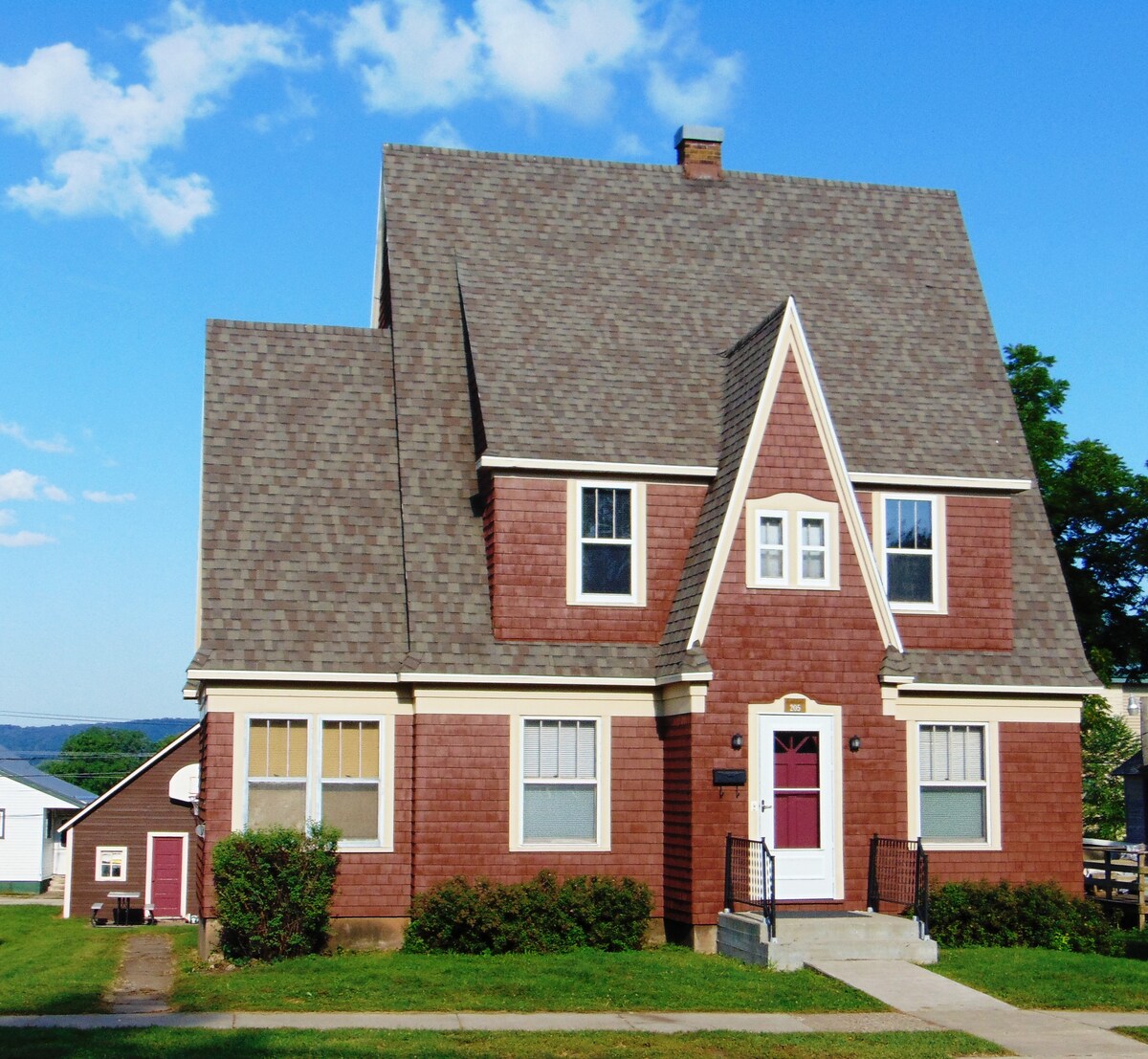 205town Houses for Rent in Prairie du Chien, Wisconsin, United States