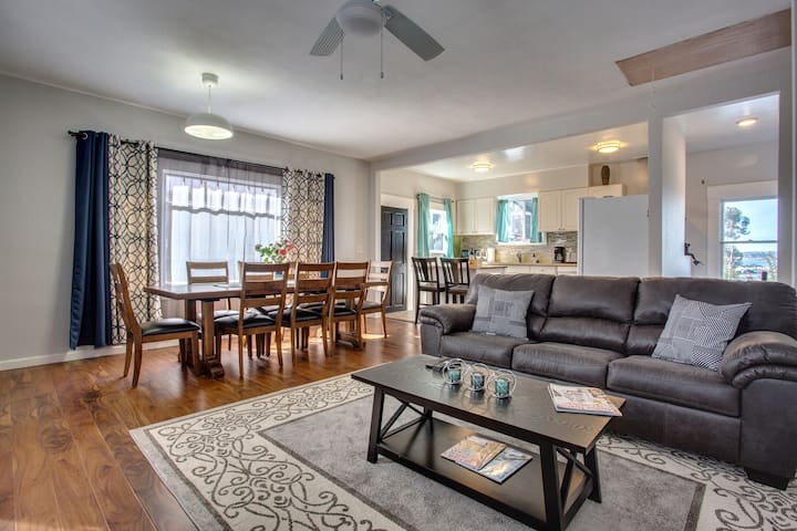 *San Diego* 4BD Entire House Close To Downtown!
