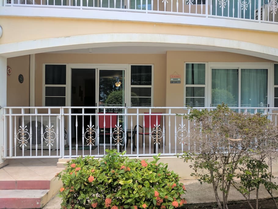 FRONT OF BUILDING PORCH