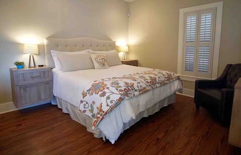Top Airbnb: Private guest house in Monte Vista in Monte Vista
