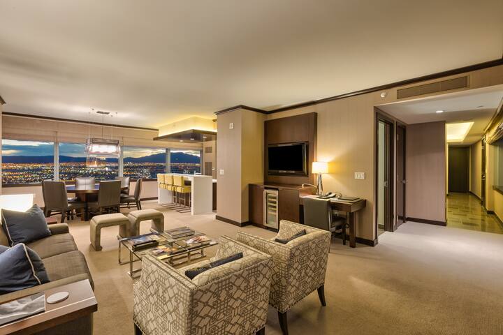 Vdara’s Biggest Penthouse!! 2+BR ★Jaw Drop Views!★ gallery image 2