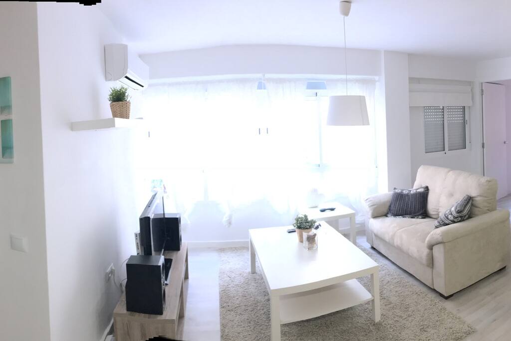Open plan Kitchen & Lounge area