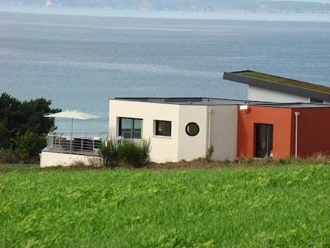Amplia villa contemporánea con vistas a la playa de Kervel