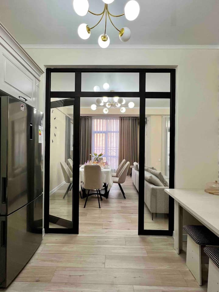 Cozy, Affordable Condo In The Heart Of Bishkek - Kyrgyzstan