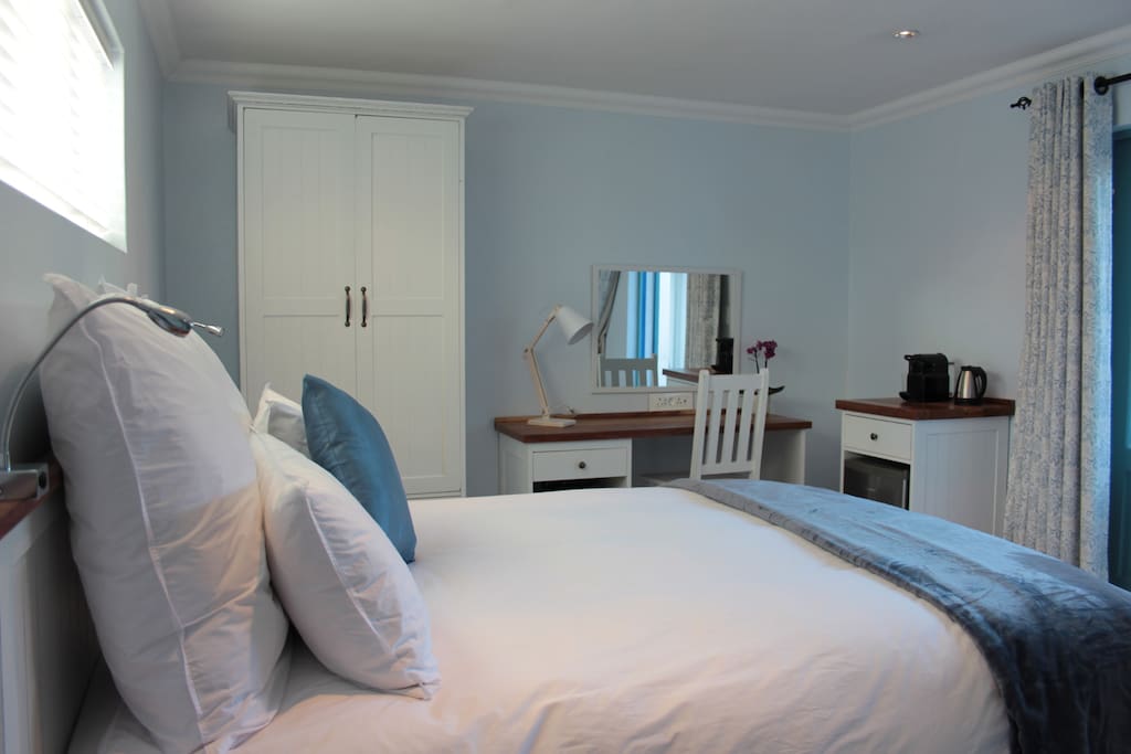 Extra length queen bed
