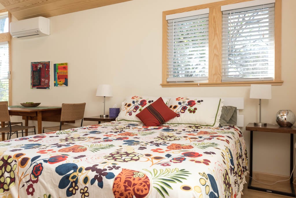 Honey Cloud Studio Casita on East Side