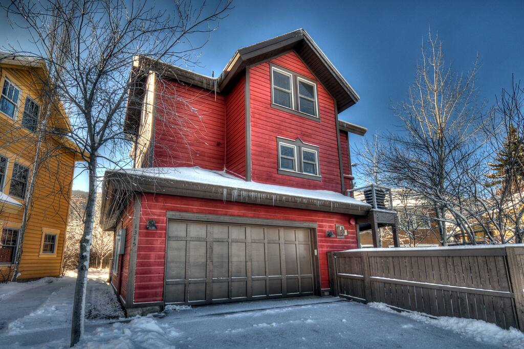 Two Car Garage and Flat Driveway for Easy Access