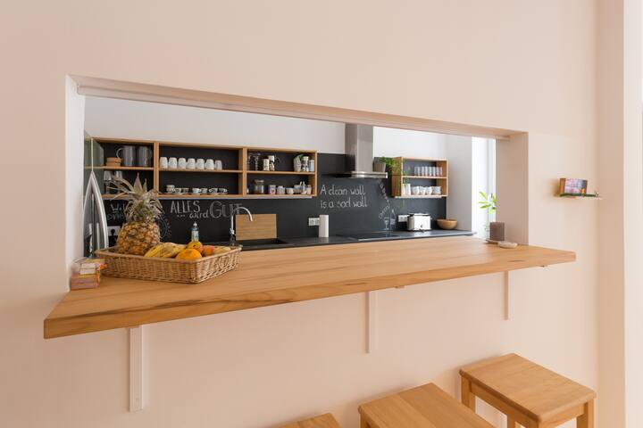 Good vibes in Ottakring – for up to 12 guests gallery image 2