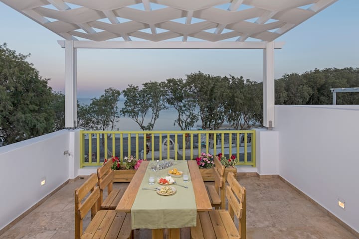 Parathinalos Beach House