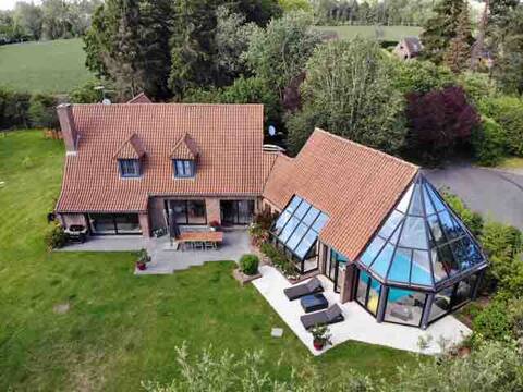 Charming property with indoor pool Lille