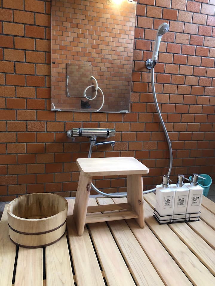 共用フルバスルーム