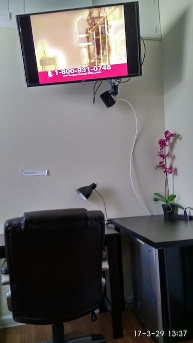 big tv with all premium, movie and sports cable channels.