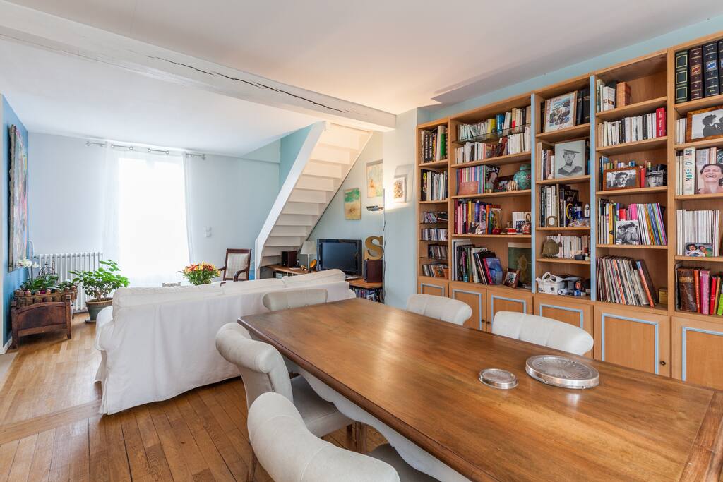 Une grande table familiale
