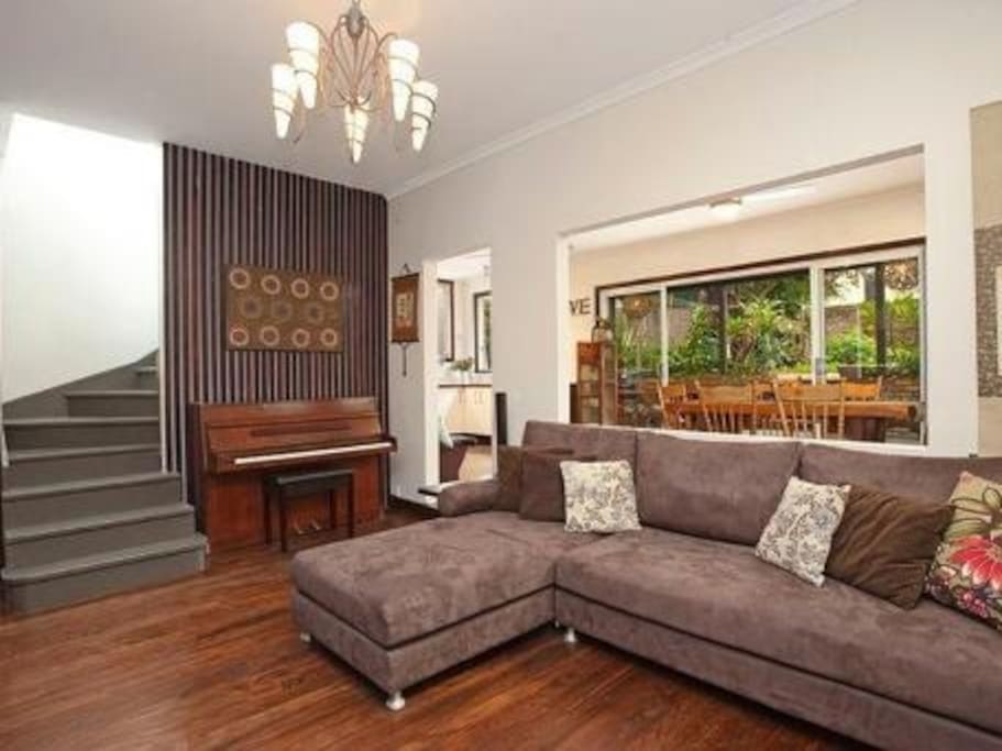 Lounge room