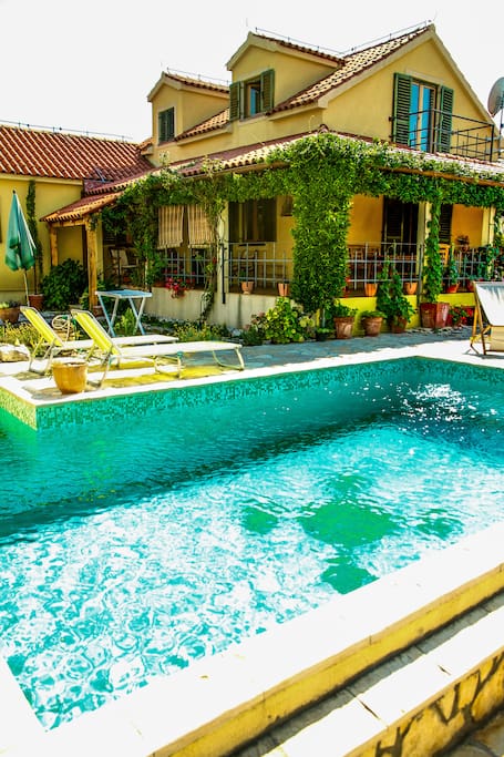 Swimming pool