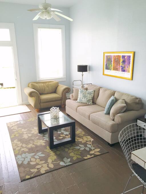 Really open and bright with 11ft Ceilings!