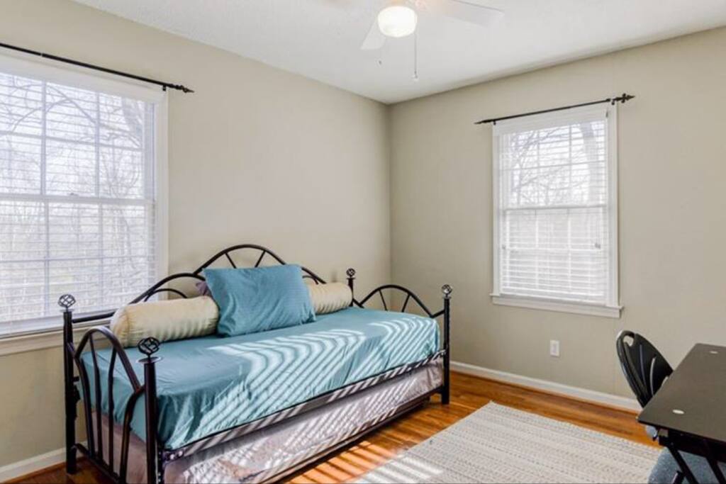 The Adair Apartments Reviews The Adair Apartments Reviews