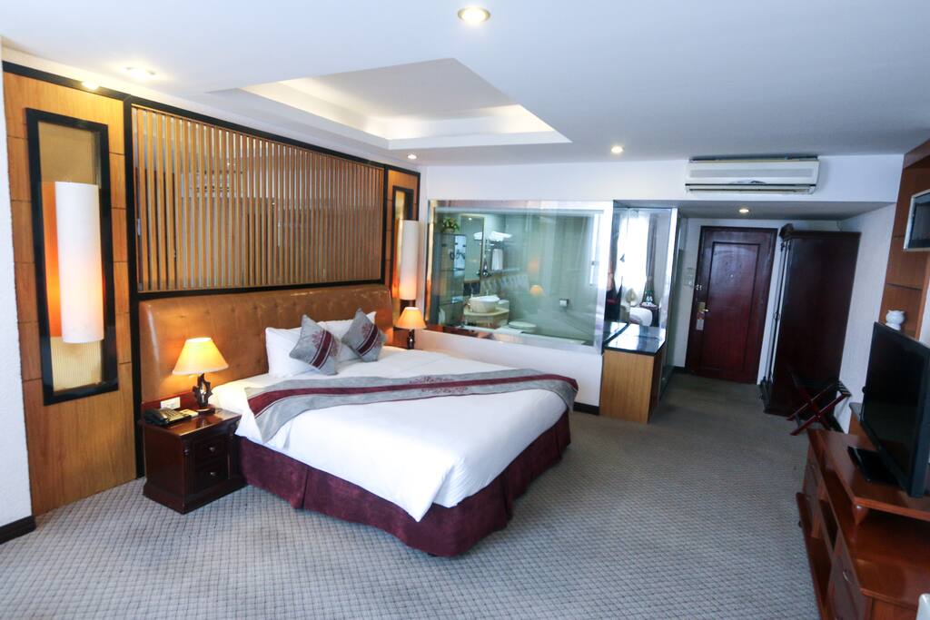 Only one room is enough-for- your life