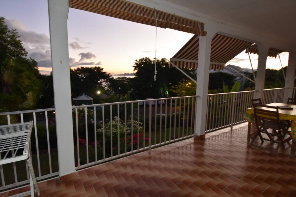 Terrasse du haut de villa Oiseau de Paradis