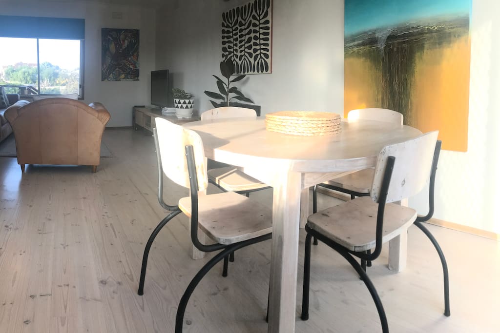 Dinning table folds out to sit 8 people