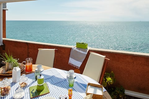 Penthouse on the sea "La Gabbianella"
