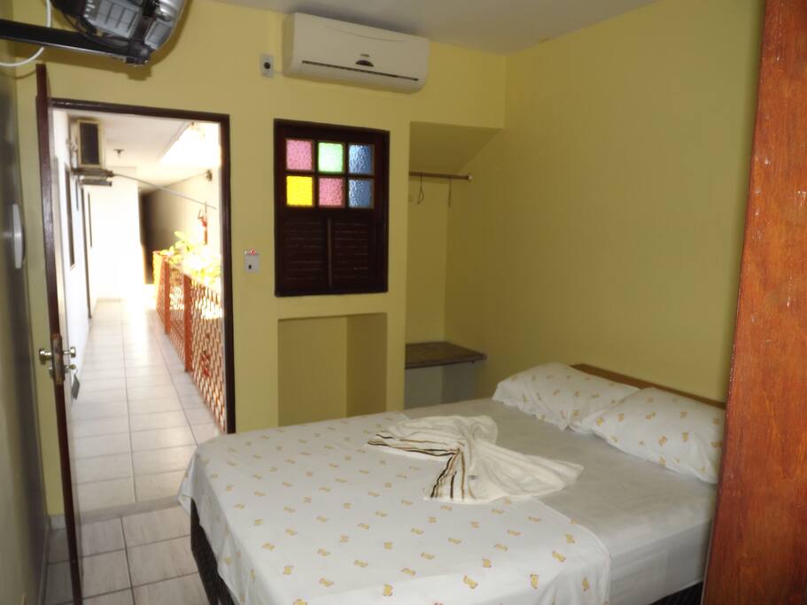 Apto 213 , + casa de banho + internet WI-FI, + Café da manhã.