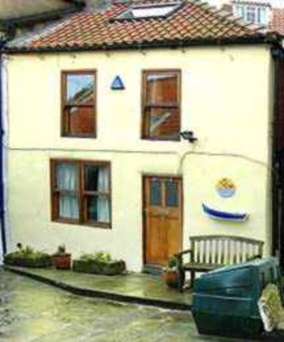 Beachside former fisherman's cottage