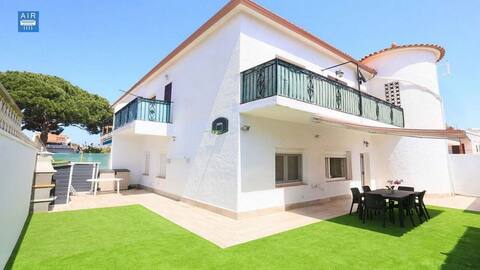 Planta baja con jardin a 50m playa (Portaventura)