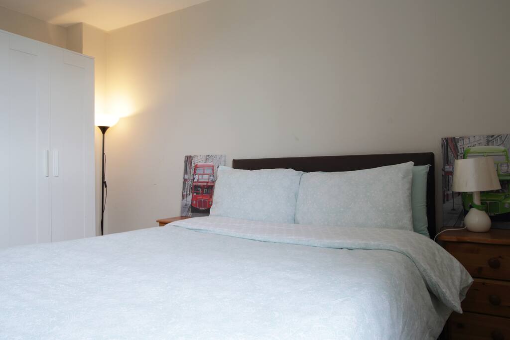 Spacious & tidy double bedroom