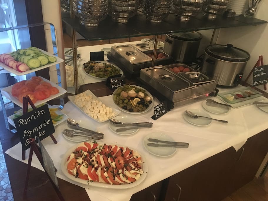 Frühstücksbuffet für Gäste