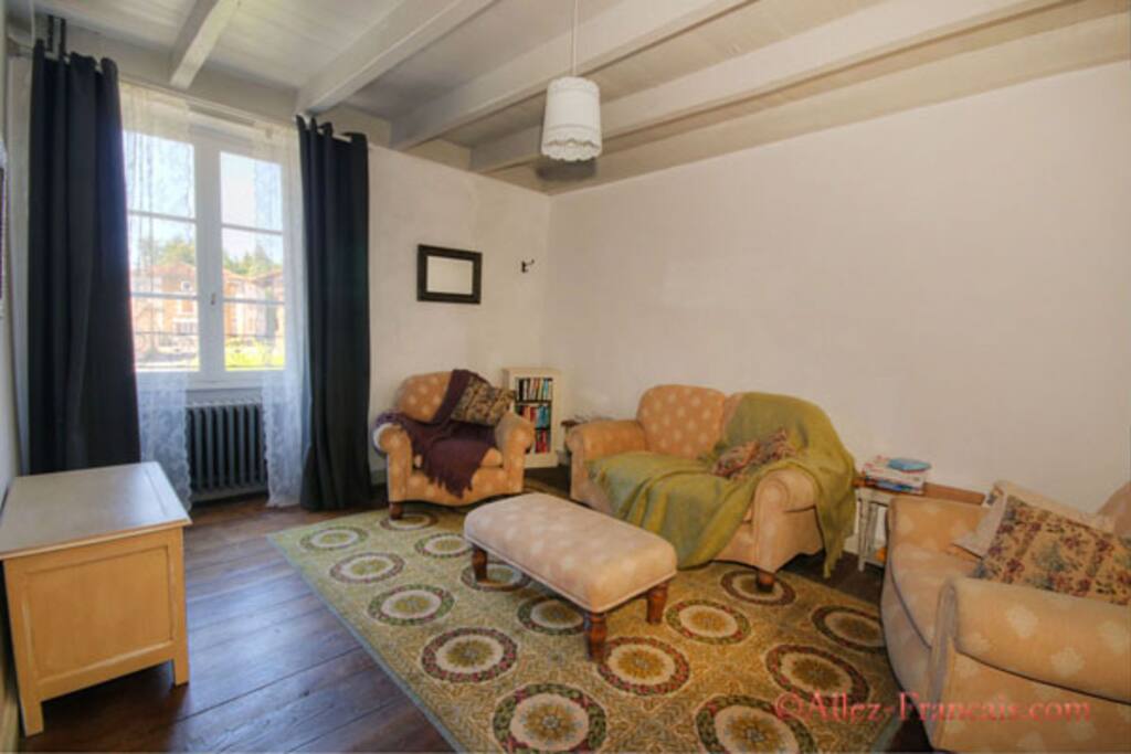 Guest Lounge
