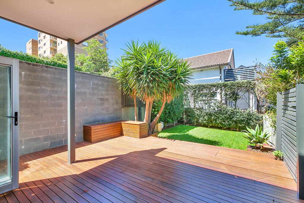 Deck & lawn